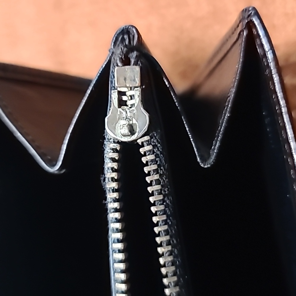 Louis Vuitton Vintage Black Epi Wallet - Picture 9 of 11